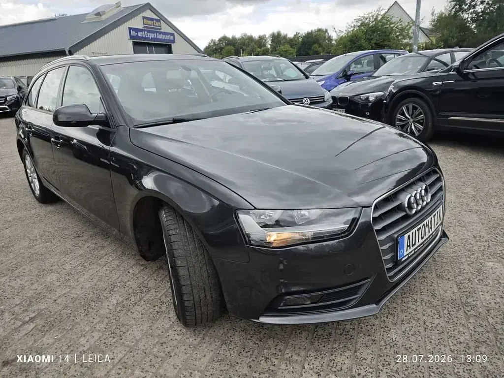 Gebraucht Audi A4 Attraction 150 PS (110 kW) 2015 Grau Limousine