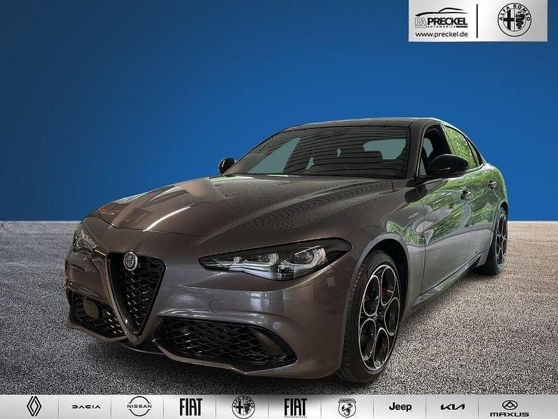 Gebraucht Alfa Romeo Giulia Premium 209 PS (153 kW) 2024 Grau Limousine