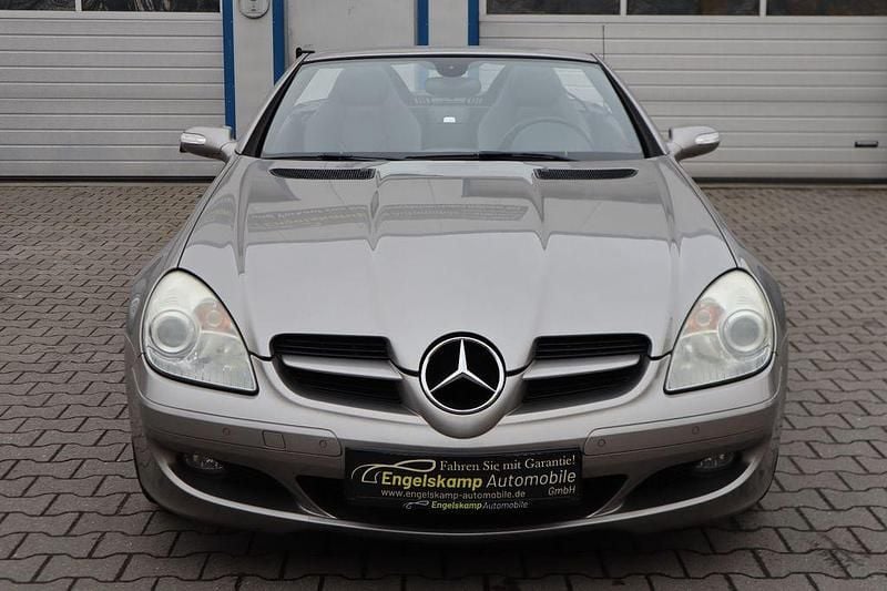 Gebraucht Mercedes SLK200 163 PS (119 kW) 2006 Silber Cabrio