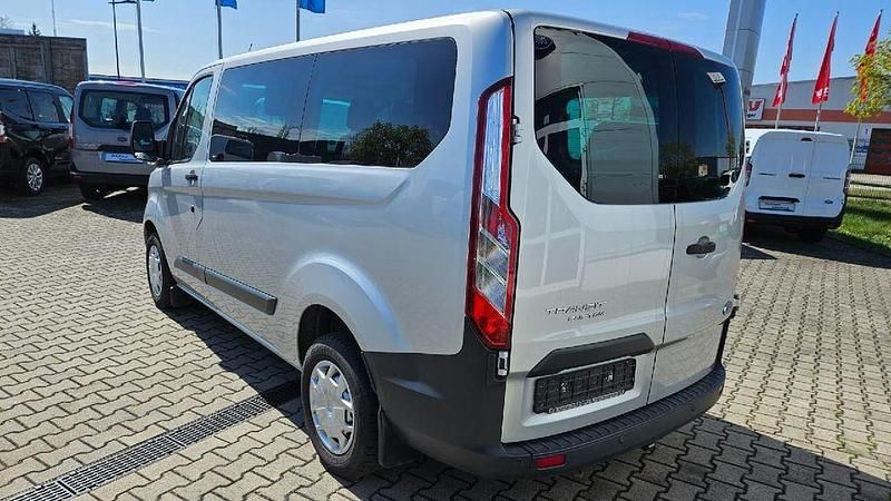 Gebraucht Ford Transit Trend 131 PS (96 kW) 2016 Silber Kombi