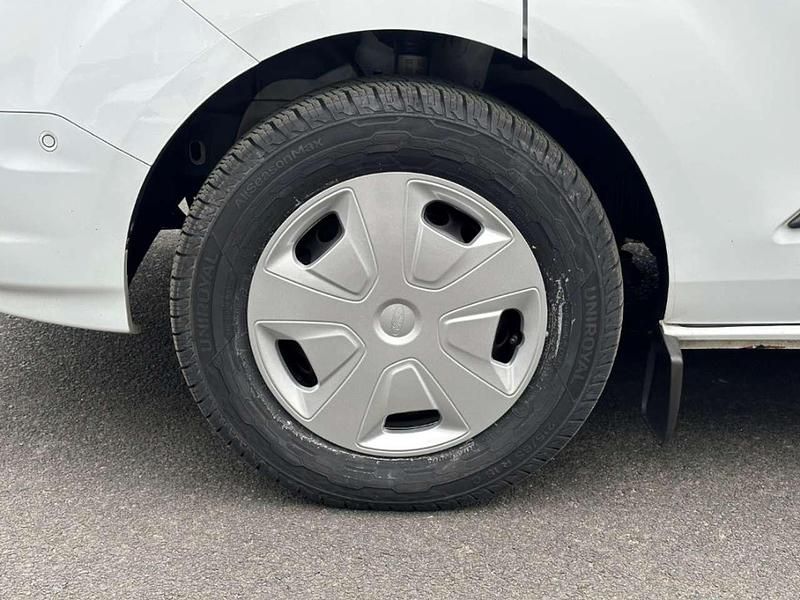 Gebraucht Ford Tourneo Trend+ 150 PS (110 kW) 2023 Weiss Kombi