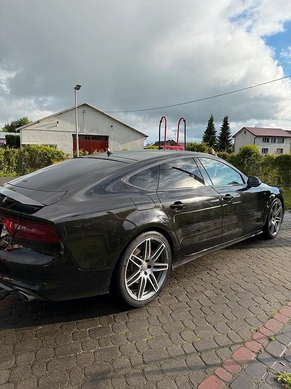 Braun Gebraucht 2011 Audi A7 Sportback S-Line Kleinwagen | 16.200 € (Fairer Preis) - Bild 1/4