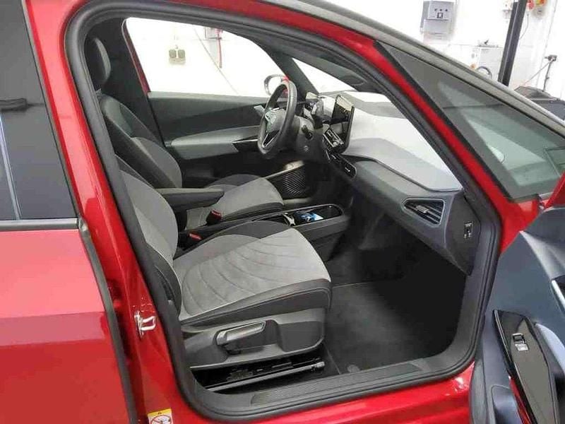 Gebraucht VW ID.3 Pro 150 kW (204 PS) 2023 Kings red metallic schwarz Kleinwagen