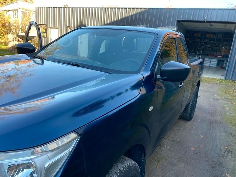 Blau Gebraucht 2017 Nissan Navara Abholung | 11.900 € (Superpreis) - Bild 1/4
