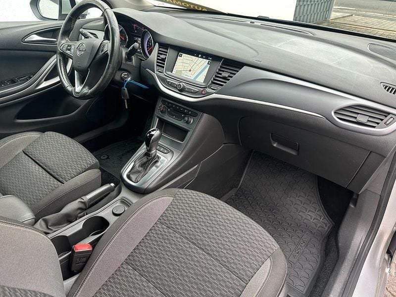 Gebraucht Opel Astra Edition 122 PS (89 kW) 2020 Argonsilber/sovereign/switchbl Kombi