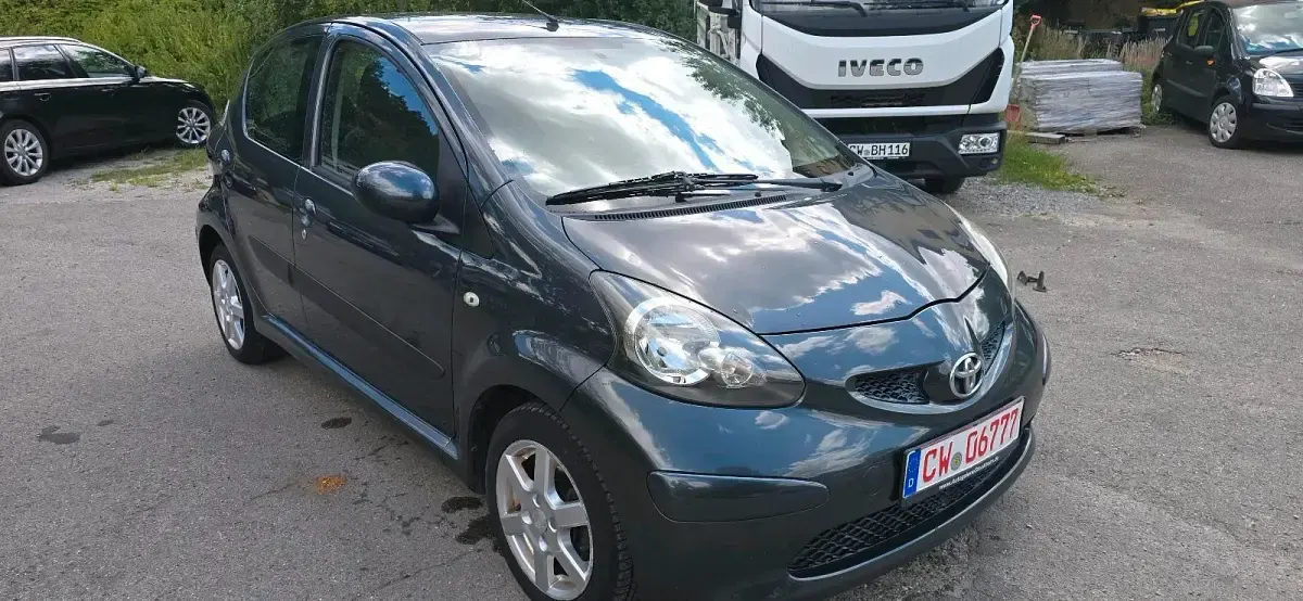 Gebraucht Toyota Aygo 68 PS (50 kW) 2006 Schwarz Kleinwagen