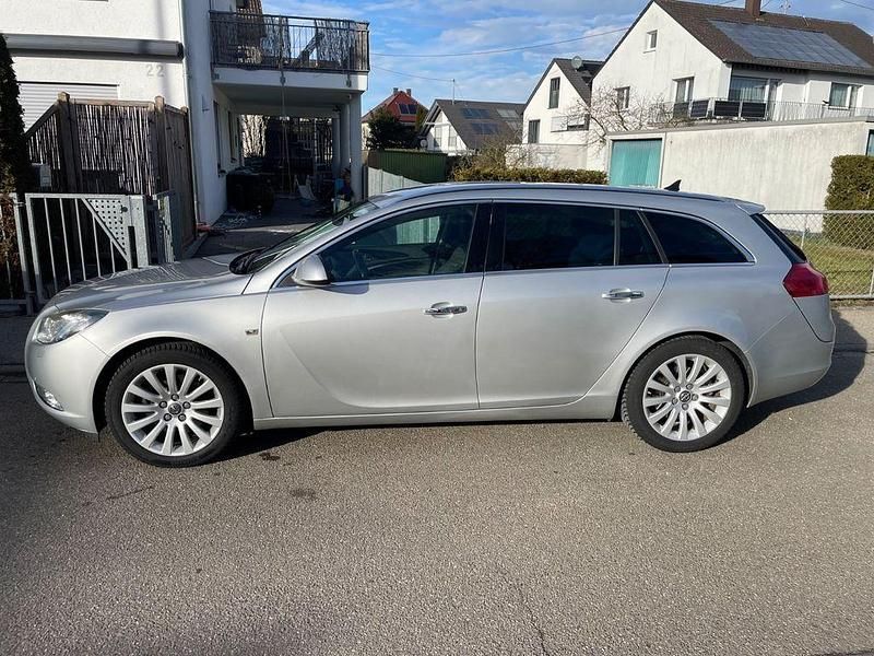 Gebraucht Opel Insignia Cosmo 220 PS (161 kW) 2009 Silber Kombi