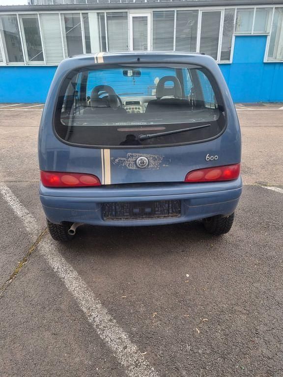 Gebraucht Fiat 600 54 PS (39 kW) 2005 Blau Kleinwagen