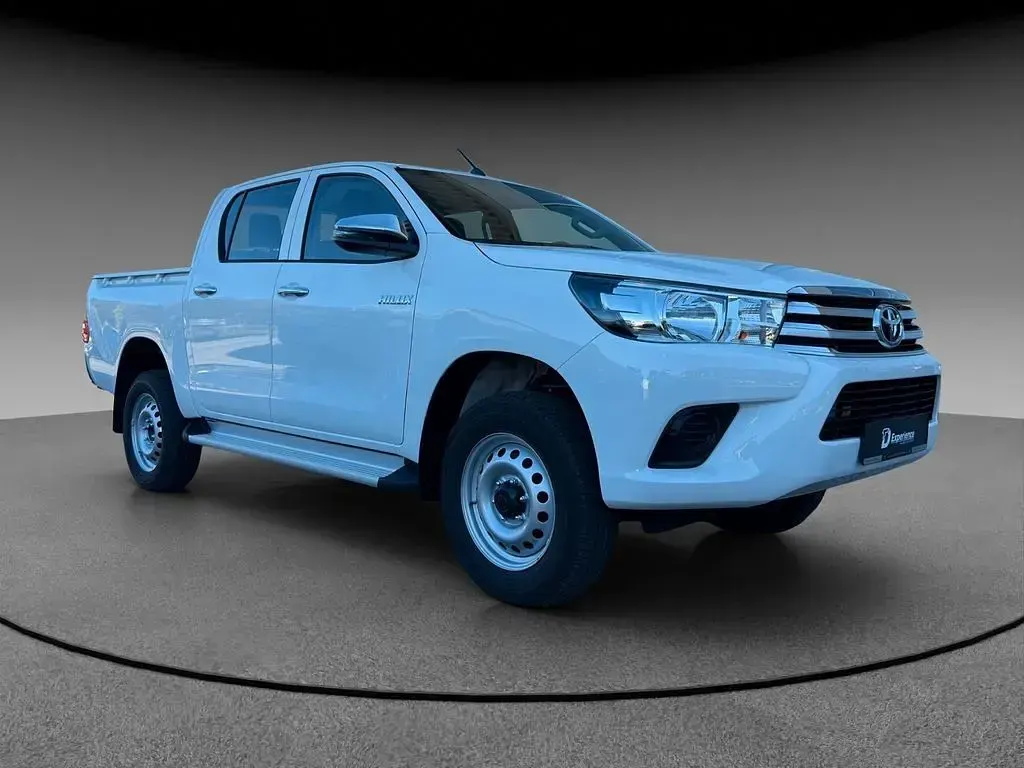 Neu Toyota HiLux 165 PS (121 kW) 2025 Weiß Pickup