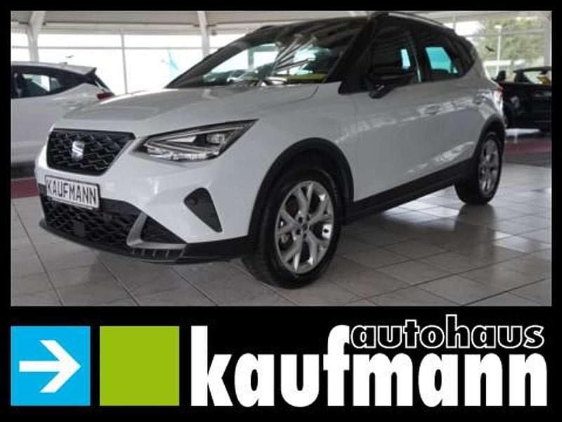 Nevada weiß Gebraucht 2024 Seat Arona FR SUV | 22.890 € (Fairer Preis) - Bild 1/4