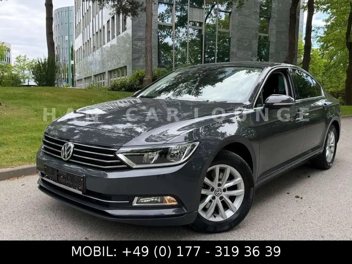 Gebraucht VW Passat Comfortline 150 PS (110 kW) 2016 Grau Limousine