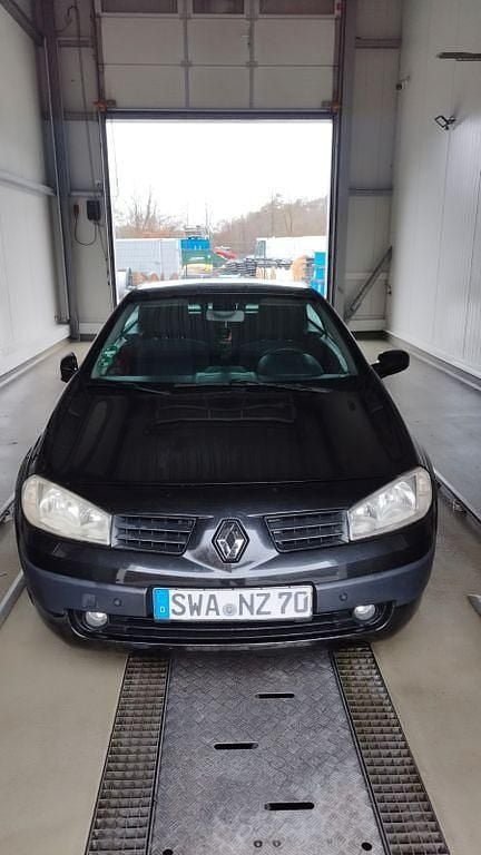 Schwarz Gebraucht 2004 Renault Mégane Cabriolet Cabrio | 1.499 € (Guter Preis) - Bild 1/4