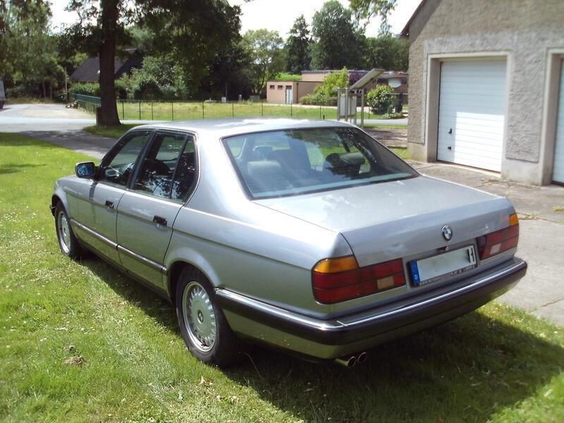 Gebraucht BMW 735 211 PS (155 kW) 1986 Silber Limousine