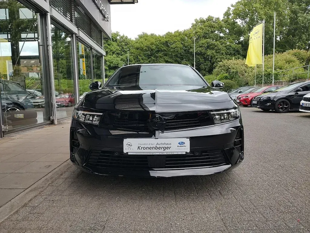 Gebraucht Opel Astra 131 PS (96 kW) 2024 Karbon schwarz Kleinwagen