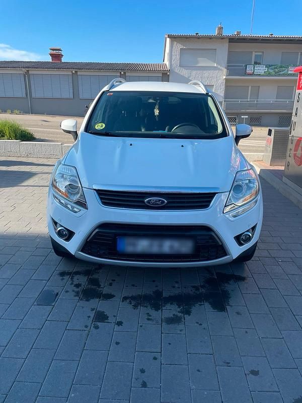 Weiß Gebraucht 2012 Ford Kuga Titanium S SUV | 8.500 € (Fairer Preis) - Bild 1/4