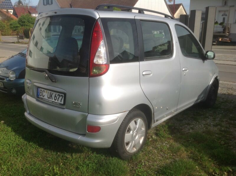 Verkauft Toyota Yaris Verso 1.3, gebraucht 2005, 159.753