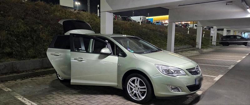 Gebraucht Opel Astra 87 PS (63 kW) 2010 Grün Limousine