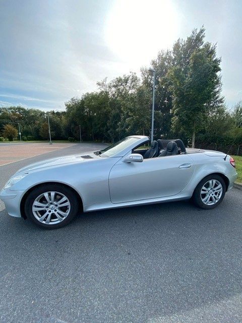 Gebraucht Mercedes SLK200 163 PS (119 kW) 2006 Silber Cabrio