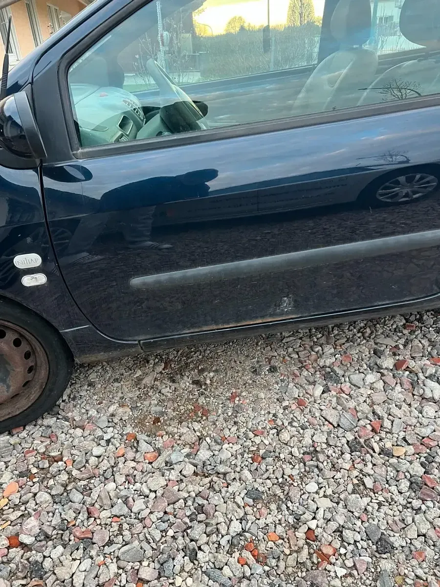 Usata Renault Twingo 75 CV (55 kW) 2005 Blu Utilitaria