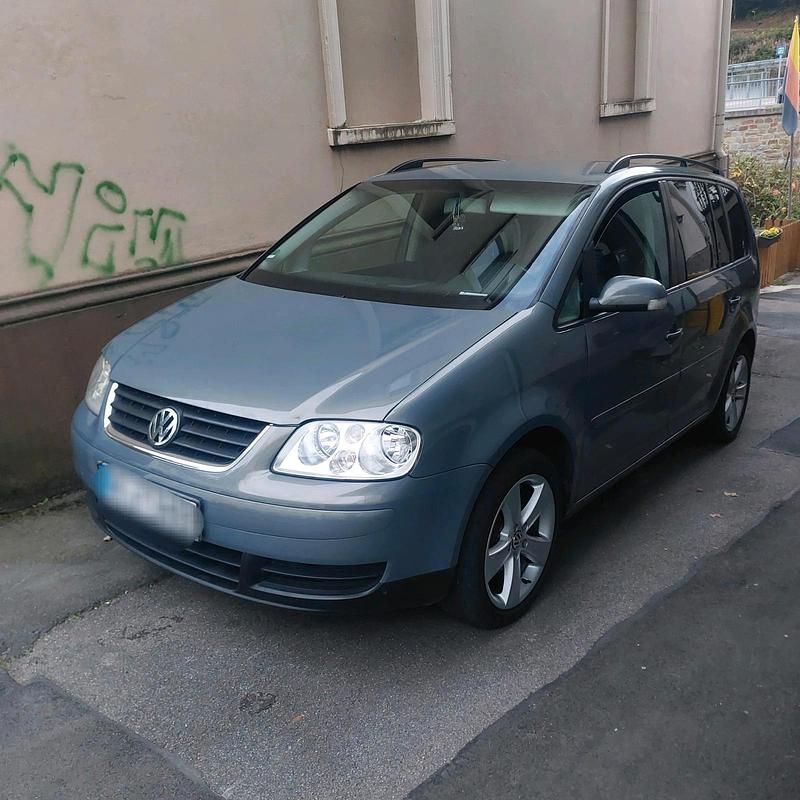 Gebraucht 2005 VW Touran Van / Kleinbus | 2.550 € (Fairer Preis) - Bild 1/4