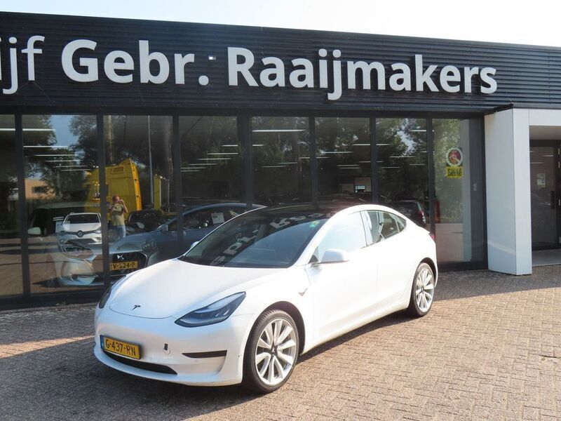 Weiß Gebraucht 2019 Tesla Model 3 Standard Range Limousine | 16.899 € (Guter Preis) - Bild 1/4