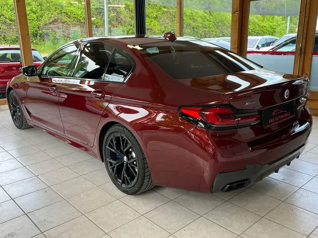 Gebraucht BMW M550 Performance 530 PS (389 kW) 2021 Rot Limousine