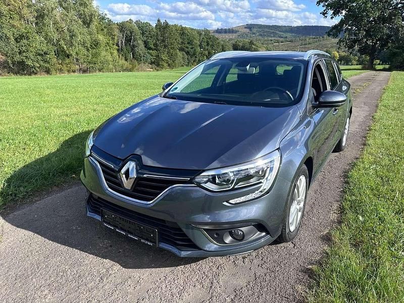 Grau Gebraucht 2020 Renault Mégane GrandTour Business Kombi | 16.990 € (Fairer Preis) - Bild 1/4