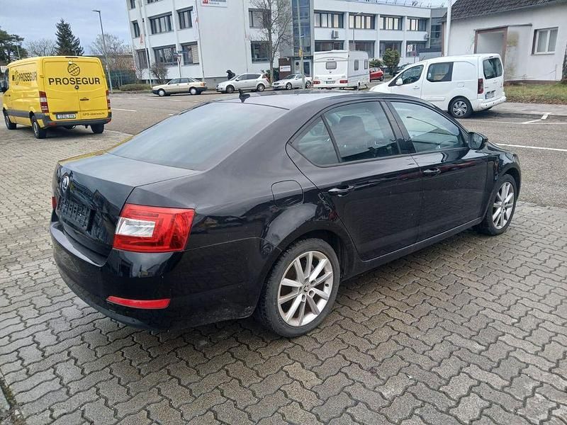 Gebraucht Skoda Octavia Ambition 110 PS (80 kW) 2016 Kleinwagen