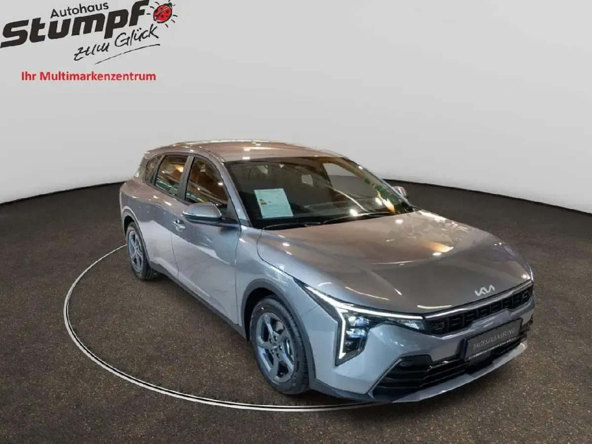 Nowe Kia K4 150 KM (110 kW) 2026 Szary Sedan/Limuzyna
