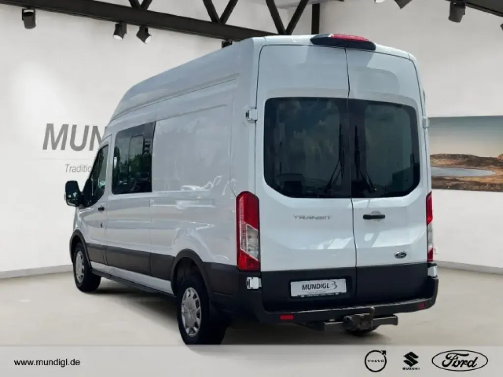 Gebraucht Ford Transit Trend 131 PS (96 kW) 2021 Frostweiß Van