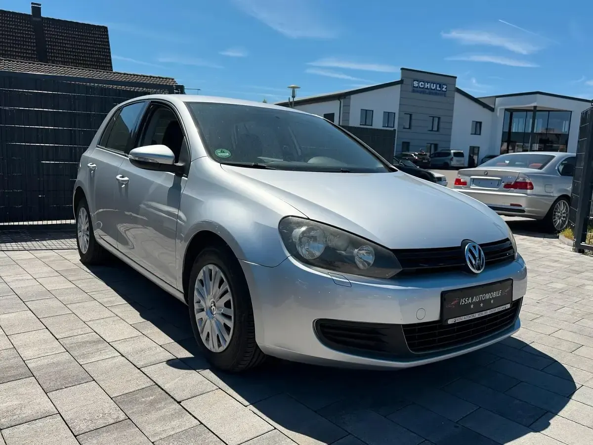 Gebraucht VW Golf VI 80 PS (58 kW) 2009 Silber Limousine