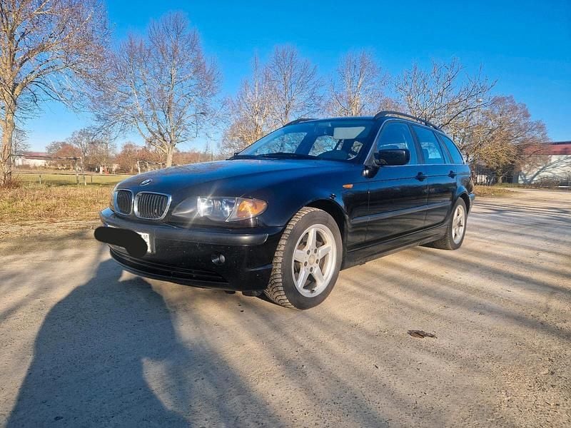 Schwarz Gebraucht 2004 BMW 325 Kombi | 2.500 € (Guter Preis) - Bild 1/4