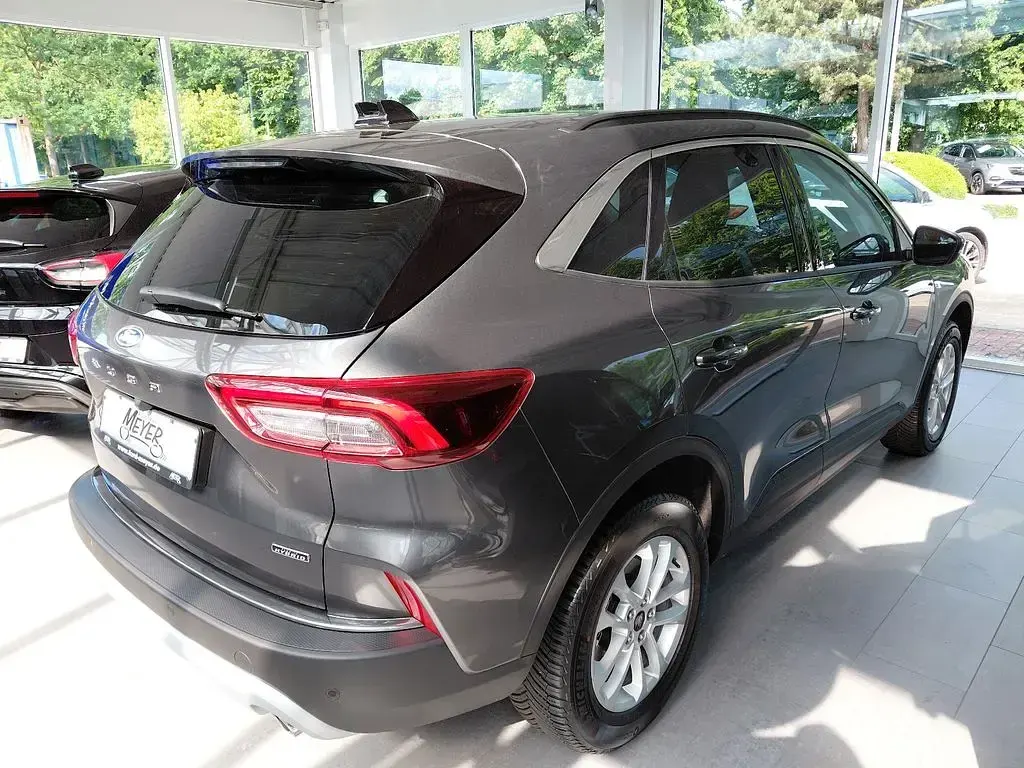 Neu Ford Kuga Titanium 152 PS (111 kW) 2026 Grau SUV