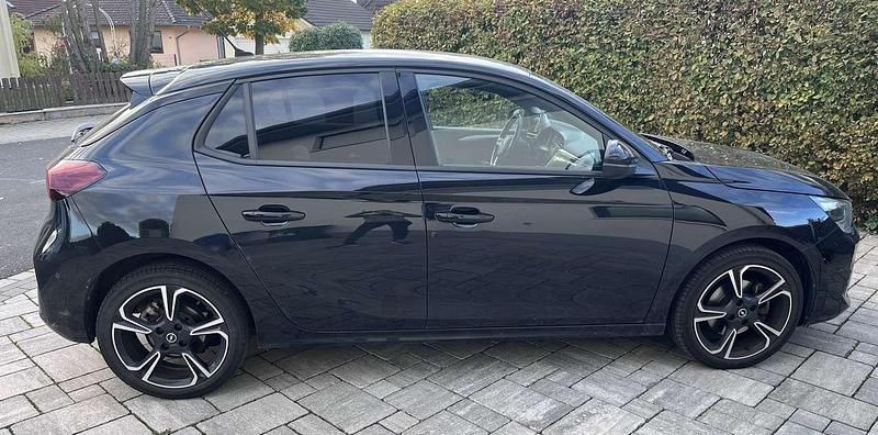 Gebraucht Opel Corsa Basis 101 PS (74 kW) 2023 Schwarz Limousine