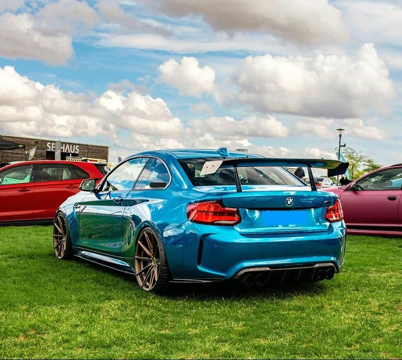 Blau Gebraucht 2018 BMW M2 Coupé | 62.900 € - Bild 1/4