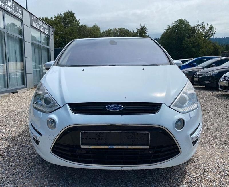 Weiß Gebraucht 2011 Ford S-MAX Titanium Van / Kleinbus | 3.500 € (Fairer Preis) - Bild 1/4