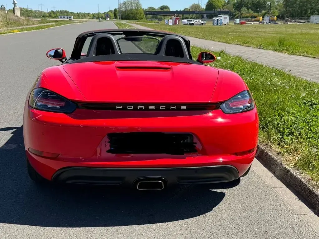 Gebraucht Porsche Boxster 299 PS (219 kW) 2022 Rot Cabrio