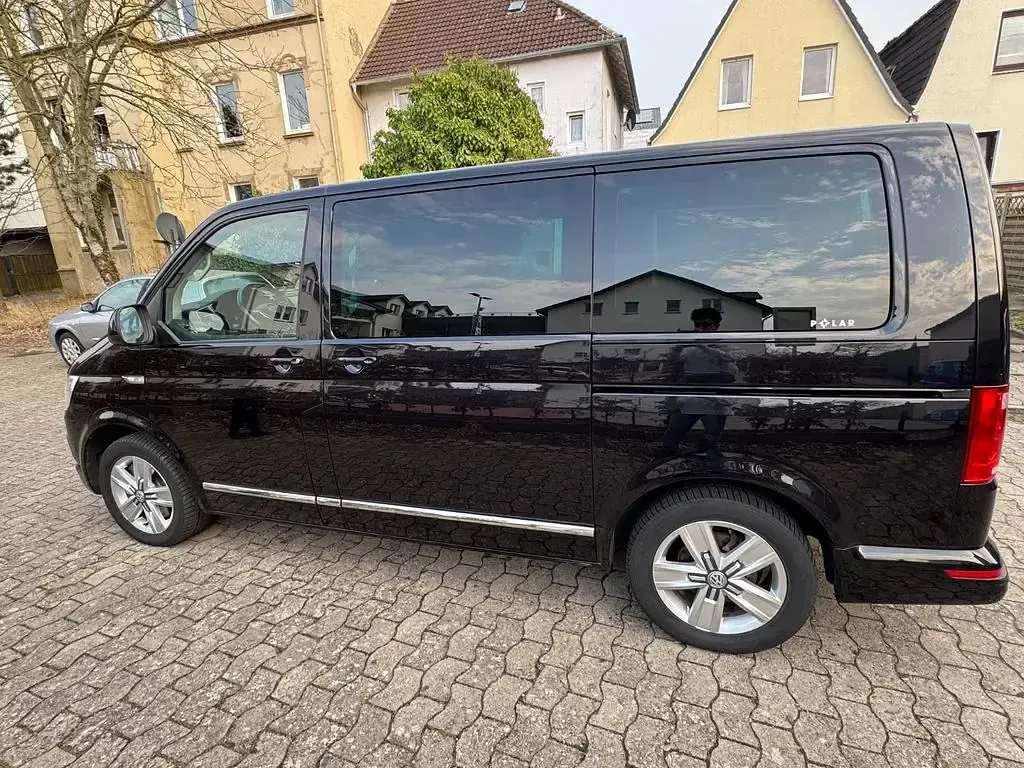 Gebraucht VW Multivan 204 PS (150 kW) 2016 Schwarz Van / Kleinbus