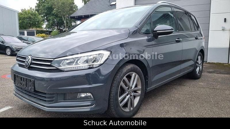 Grau Gebraucht 2021 VW Touran United Van / Kleinbus | 17.998 € (Guter Preis) - Bild 1/4