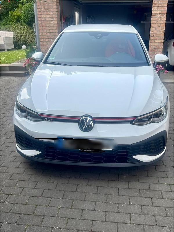 Weiß Gebraucht 2023 VW Golf Limousine | 29.950 € (Superpreis) - Bild 1/4