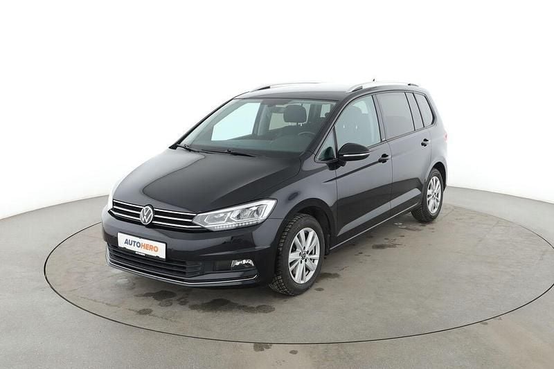Gebraucht VW Touran Active 150 PS (110 kW) 2021 Schwarz Van / Kleinbus