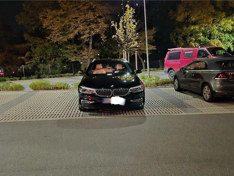 Gebraucht BMW 520 190 PS (139 kW) 2020 Schwarz Kombi