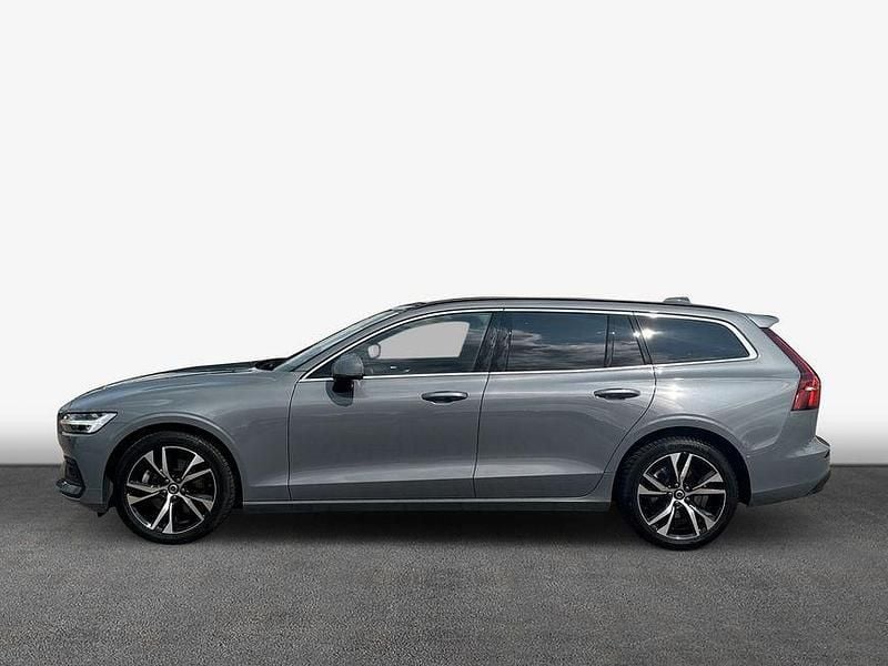 Gebraucht Volvo V60 Core 163 PS (119 kW) 2024 Grau Kombi