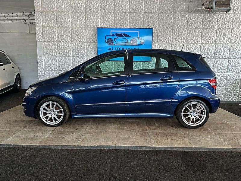 Gebraucht Mercedes B170 116 PS (85 kW) 2008 Blau Van / Kleinbus