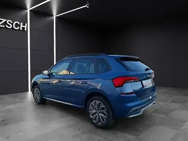Gebraucht Skoda Kamiq Clever 150 PS (110 kW) 2021 Titanblau metallic SUV