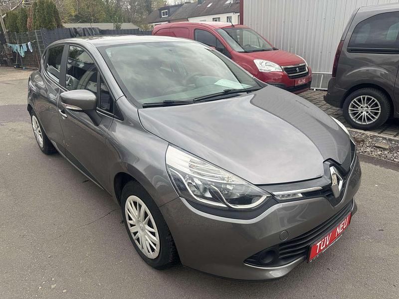 Gebraucht Renault Clio IV Dynamique 73 PS (53 kW) 2015 Grau cassiopee Limousine