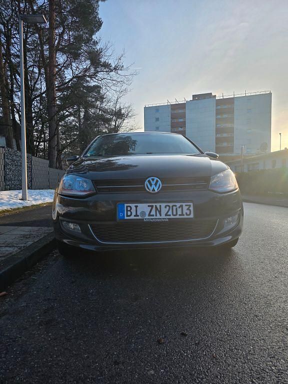 Gebraucht VW Polo Highline 90 PS (66 kW) 2013 Schwarz Kleinwagen