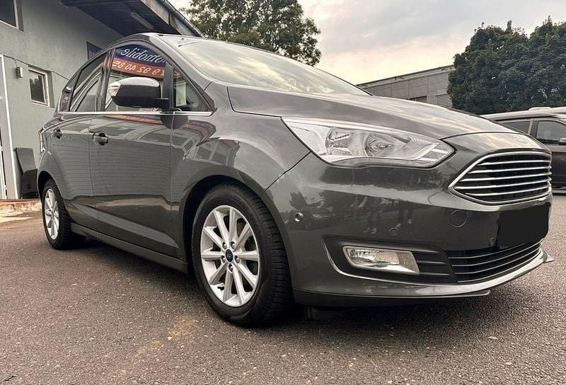 Gebraucht Ford C-MAX 101 PS (74 kW) 2017 Braun Van / Kleinbus