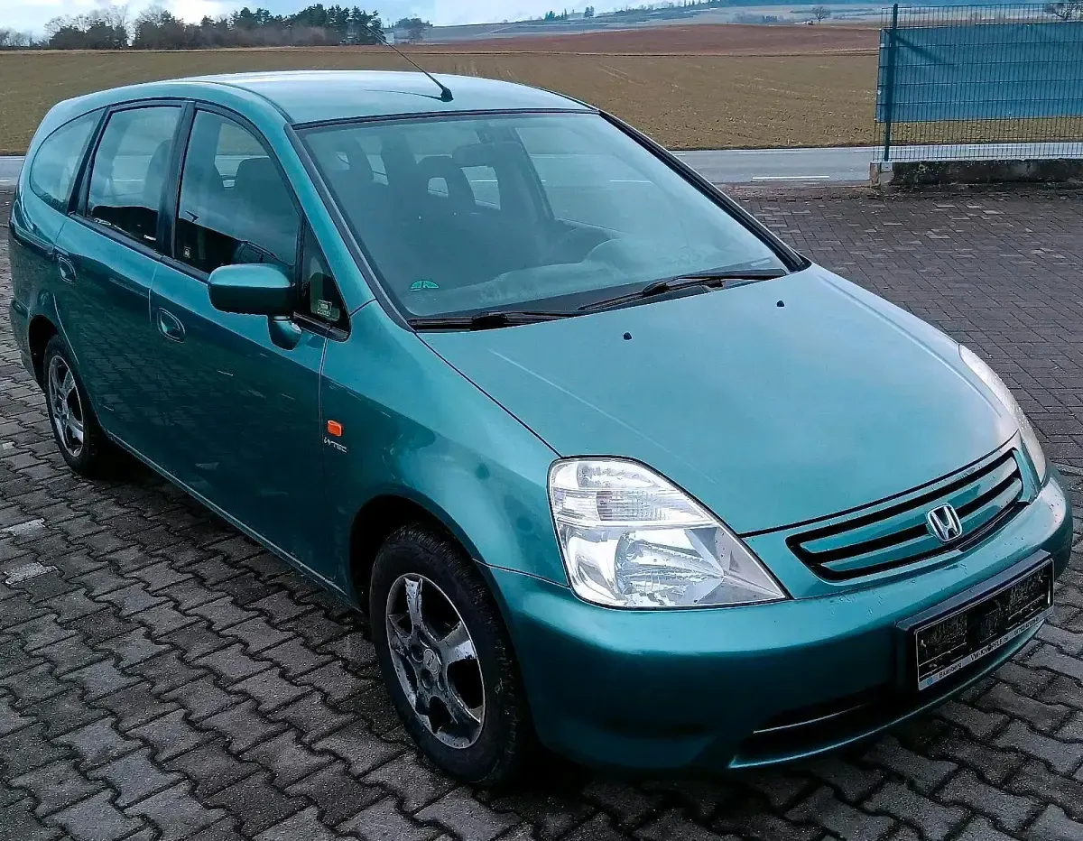 Gebraucht Honda Stream 156 PS (114 kW) 2001 Grün Van / Kleinbus