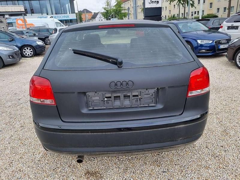 Gebraucht Audi A3 Attraction 102 PS (75 kW) 2005 Schwarz Limousine